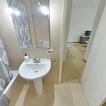 Apartamento Con Terraza Privada En Playa De Americas Appartement *