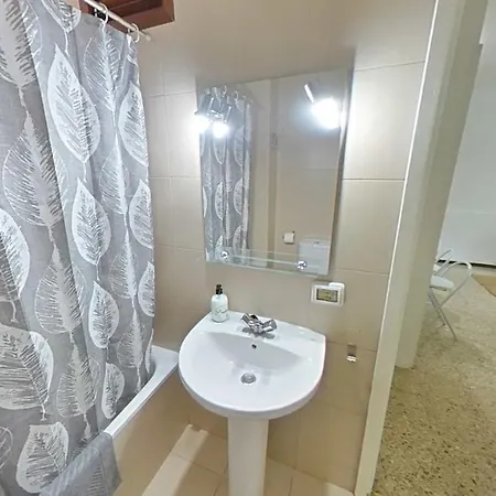Apartamento Con Terraza Privada En Playa De Americas Apartment *