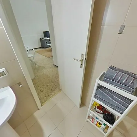 Apartamento Con Terraza Privada En Playa De Americas Apartment *